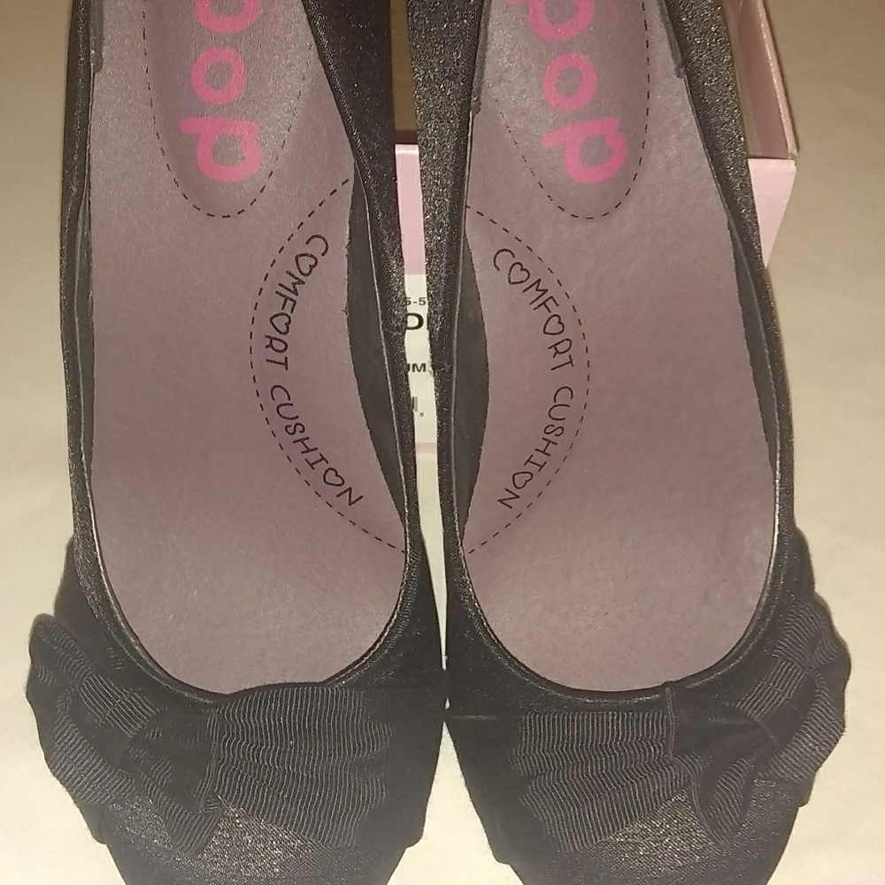 New in box Pop palace black satin size 5 heels
